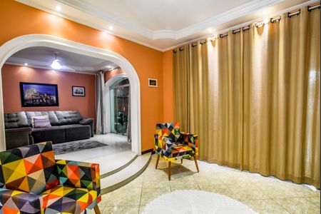 Casa à venda com 300m², 2 quartos e 3 vagasSala 2