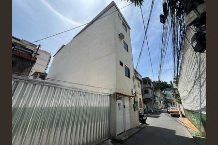 Studio para alugar com 40m², 1 quarto e sem vaga Studio para alugar com 40m², 1 quarto e sem vagaFachada