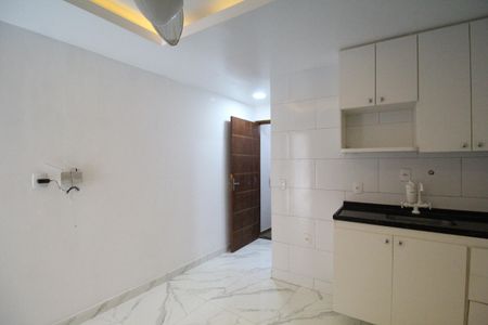 Sala/Cozinha de kitnet/studio para alugar com 1 quarto, 40m² em Anil, Rio de Janeiro