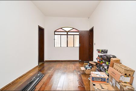 Casa para alugar com 365m², 5 quartos e 1 vaga Casa para alugar com 365m², 5 quartos e 1 vagaSuíte 2