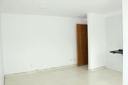 Sala de apartamento para alugar com 2 quartos, 47m² em Jardim do Triunfo, Guarulhos