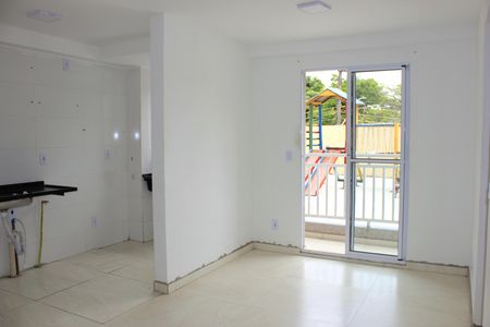 Sala de apartamento para alugar com 2 quartos, 47m² em Jardim do Triunfo, Guarulhos