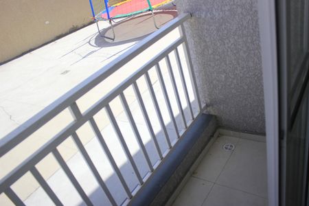 Varanda  de apartamento para alugar com 2 quartos, 47m² em Jardim do Triunfo, Guarulhos