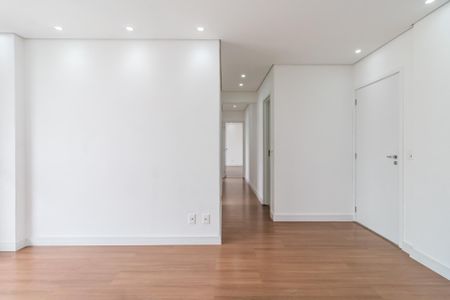 Sala de apartamento para alugar com 3 quartos, 84m² em Centro Comercial Jubran, Barueri