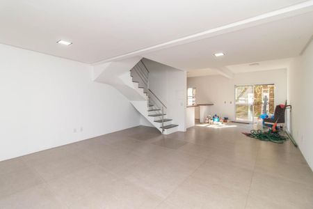 Casa para alugar com 175m², 3 quartos e 2 vagasSala