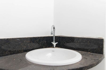 Casa para alugar com 175m², 3 quartos e 2 vagasBanheiro Social 2