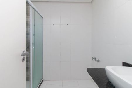 Casa para alugar com 175m², 3 quartos e 2 vagasBanheiro da Suíte