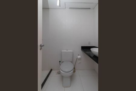 Casa para alugar com 175m², 3 quartos e 2 vagasBanheiro Social