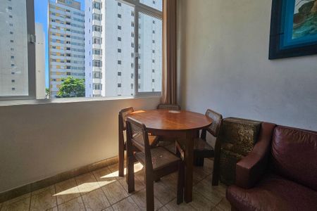 Sala de apartamento para alugar com 1 quarto, 57m² em Centro, Guarujá