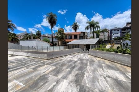 Apartamento à venda com 249m², 5 quartos e 3 vagas Apartamento à venda com 249m², 5 quartos e 3 vagasHall de entrada