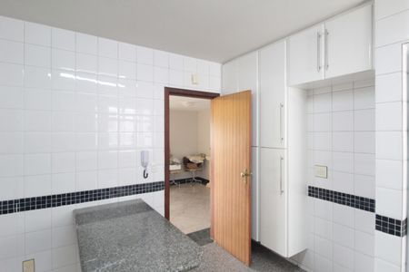 Apartamento à venda com 249m², 4 quartos e 3 vagasCozinha