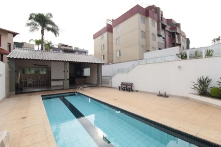 Apartamento à venda com 249m², 4 quartos e 3 vagasPiscina