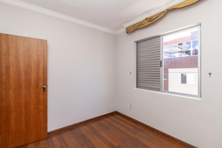 Apartamento à venda com 249m², 5 quartos e 3 vagas Apartamento à venda com 249m², 5 quartos e 3 vagasQuarto 1