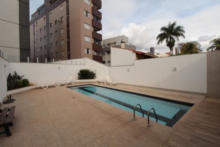 Apartamento à venda com 249m², 4 quartos e 3 vagasPiscina