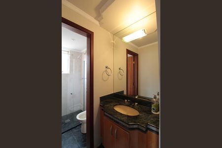 Apartamento à venda com 249m², 4 quartos e 3 vagasBanheiro Social