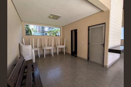 Apartamento à venda com 249m², 5 quartos e 3 vagas Apartamento à venda com 249m², 5 quartos e 3 vagasÁrea comum - Churrasqueira