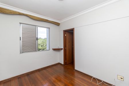 Apartamento à venda com 249m², 5 quartos e 3 vagas Apartamento à venda com 249m², 5 quartos e 3 vagasQuarto 3