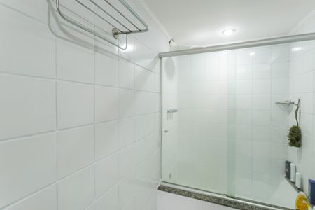 Apartamento à venda com 53m², 1 quarto e 1 vaga Apartamento à venda com 53m², 1 quarto e 1 vagaBanheiro da Suíte