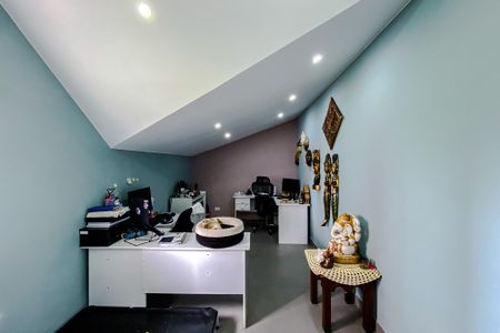 Casa à venda com 150m², 3 quartos e 3 vagasEscritorio