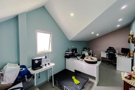 Casa à venda com 150m², 3 quartos e 3 vagasEscritorio