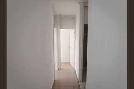 Corredor de apartamento para alugar com 2 quartos, 55m² em Barra Olímpica, Rio de Janeiro