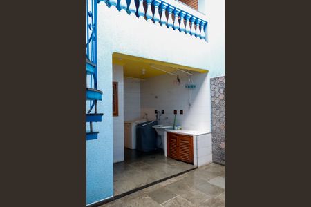 Casa à venda com 234m², 3 quartos e 2 vagas Casa à venda com 234m², 3 quartos e 2 vagasÁrea comum