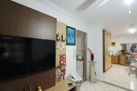 Sala de casa de condomínio à venda com 2 quartos, 65m² em Suiço, São Bernardo do Campo