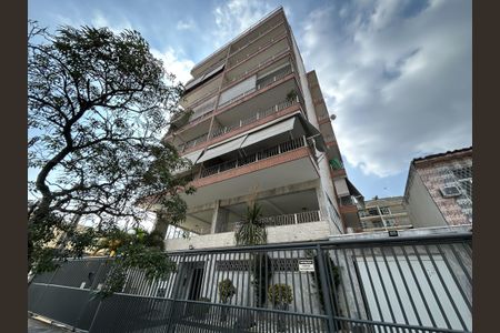 Apartamento para alugar com 88m², 2 quartos e 1 vagaFachada
