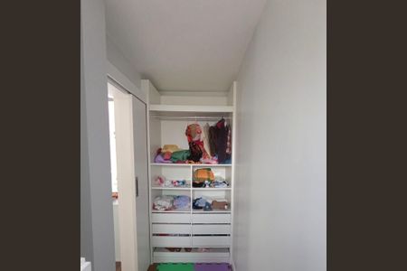 Casa de condomínio para alugar com 277m², 3 quartos e 2 vagasCloset 1