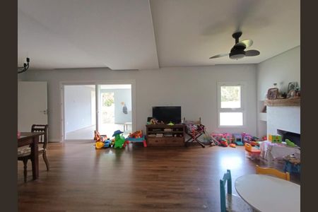 Casa de condomínio para alugar com 277m², 3 quartos e 2 vagasSala