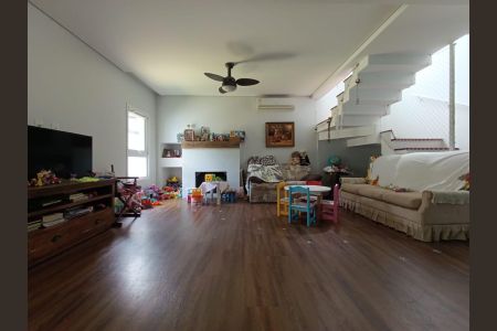 Casa de condomínio para alugar com 277m², 3 quartos e 2 vagasSala