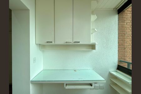 Apartamento para alugar com 183m², 3 quartos e 3 vagas Apartamento para alugar com 183m², 3 quartos e 3 vagasSacada Suíte 1