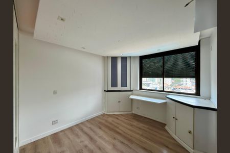 Apartamento para alugar com 183m², 3 quartos e 3 vagas Apartamento para alugar com 183m², 3 quartos e 3 vagasSuíte 3