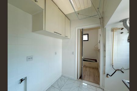 Apartamento para alugar com 183m², 3 quartos e 3 vagas Apartamento para alugar com 183m², 3 quartos e 3 vagasÁrea de Serviço