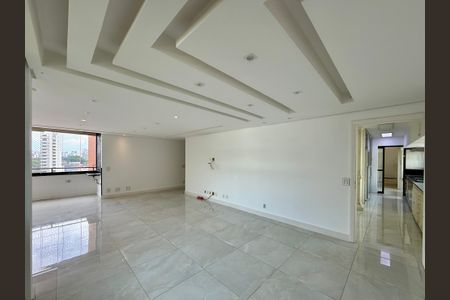 Apartamento para alugar com 183m², 3 quartos e 3 vagas Apartamento para alugar com 183m², 3 quartos e 3 vagasSala