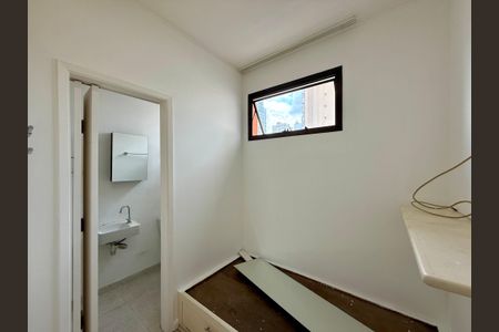 Apartamento para alugar com 183m², 3 quartos e 3 vagas Apartamento para alugar com 183m², 3 quartos e 3 vagasQuarto de Serviço