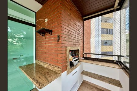 Apartamento para alugar com 183m², 3 quartos e 3 vagas Apartamento para alugar com 183m², 3 quartos e 3 vagasSacada