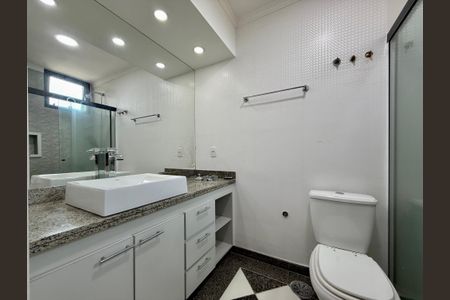 Apartamento para alugar com 183m², 3 quartos e 3 vagas Apartamento para alugar com 183m², 3 quartos e 3 vagasBanheiro Suíte 2