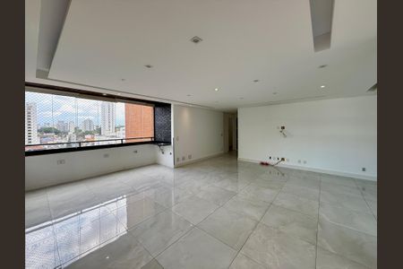 Apartamento para alugar com 183m², 3 quartos e 3 vagas Apartamento para alugar com 183m², 3 quartos e 3 vagasSala