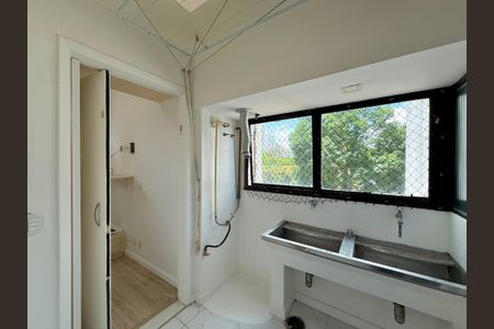 Apartamento para alugar com 183m², 3 quartos e 3 vagas Apartamento para alugar com 183m², 3 quartos e 3 vagasÁrea de Serviço