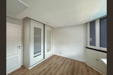 Apartamento para alugar com 183m², 3 quartos e 3 vagas Apartamento para alugar com 183m², 3 quartos e 3 vagasSuíte 3