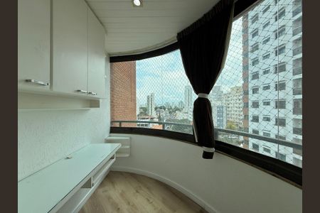 Apartamento para alugar com 183m², 3 quartos e 3 vagas Apartamento para alugar com 183m², 3 quartos e 3 vagasSacada Suíte 1