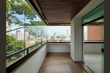 Apartamento para alugar com 183m², 3 quartos e 3 vagas Apartamento para alugar com 183m², 3 quartos e 3 vagasSacada