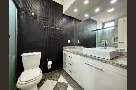 Apartamento para alugar com 183m², 3 quartos e 3 vagas Apartamento para alugar com 183m², 3 quartos e 3 vagasBanheiro Suíte 3