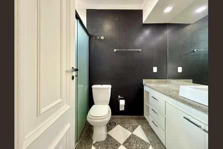 Apartamento para alugar com 183m², 3 quartos e 3 vagas Apartamento para alugar com 183m², 3 quartos e 3 vagasBanheiro Suíte 3