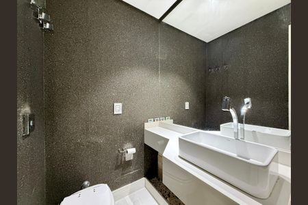 Apartamento para alugar com 183m², 3 quartos e 3 vagas Apartamento para alugar com 183m², 3 quartos e 3 vagasLavabo