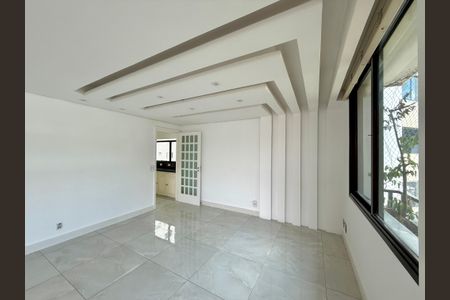 Sala  de apartamento para alugar com 3 quartos, 183m² em Parque Colonial, São Paulo