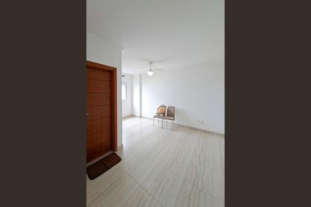 Apartamento para alugar com 75m², 2 quartos e 2 vagas Apartamento para alugar com 75m², 2 quartos e 2 vagasSuíte