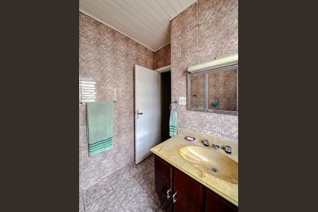 Casa à venda com 156m², 3 quartos e 1 vaga Casa à venda com 156m², 3 quartos e 1 vagaBanheiro