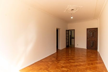 Apartamento à venda com 108m², 3 quartos e 1 vagaSala